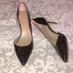 Patent leather leopard print pumps